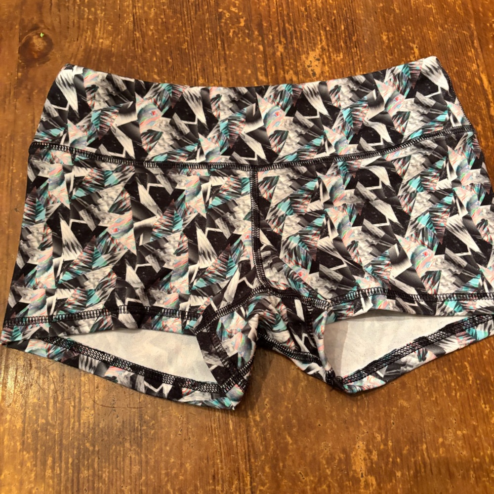 Fleo Black and Blue Patterned Athletic Shorts